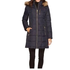 MICHAEL Michael Kors Dark Blue Puffer Jacket with Faux Fur Trim